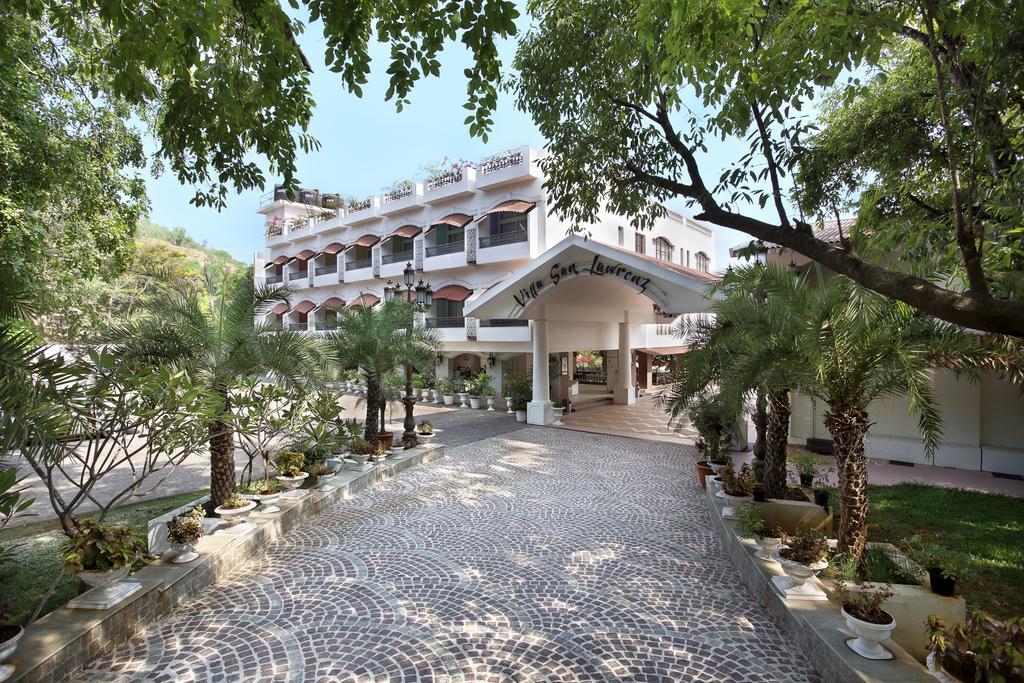 Villa San Lawrenz Lonavala Exterior foto